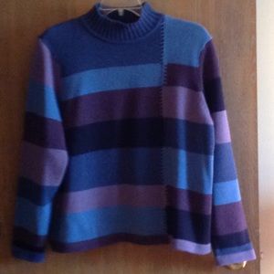 RAFAELLA WOMAN STRIPE STAND UP COLLAR SWEATER.